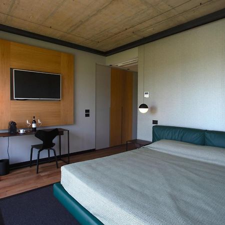 Ca' Del Profeta Ristorante & Relais Hotel Montegrosso dʼAsti Стая снимка