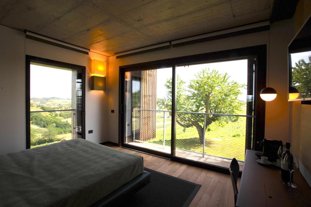 Ca' Del Profeta Ristorante & Relais Hotel Montegrosso dʼAsti Стая снимка